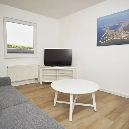 Mit Terrasse In Ruhiger Lage - Haus Suedperd Strandwinde * Thiessow