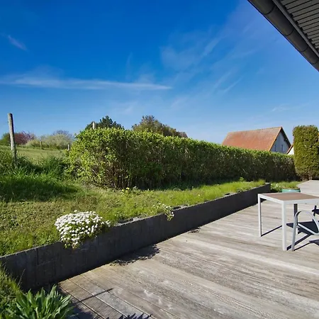 Mit Terrasse In Ruhiger Lage - Haus Suedperd Strandwinde ティースゾー