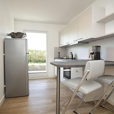 Mit Terrasse In Ruhiger Lage - Haus Suedperd Strandwinde * Thiessow