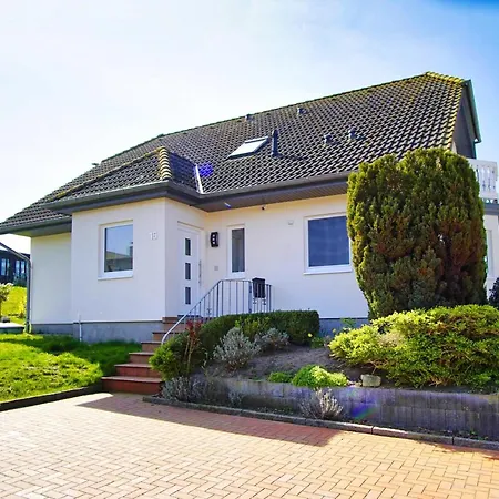 Mit Terrasse In Ruhiger Lage - Haus Suedperd Strandwinde Thiessow
